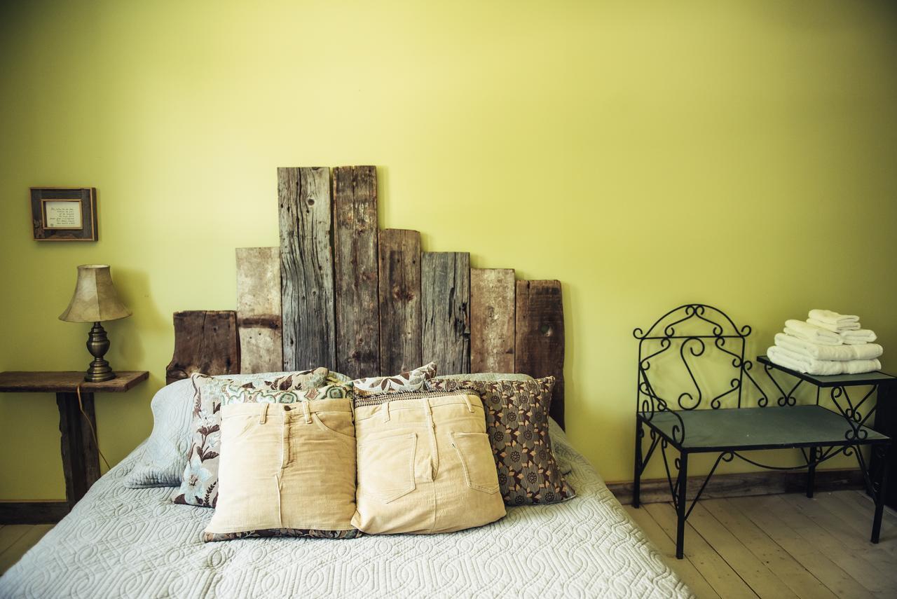 Auberge Et Salle De Spectacle La Fascine Isle-aux-Coudres Bagian luar foto